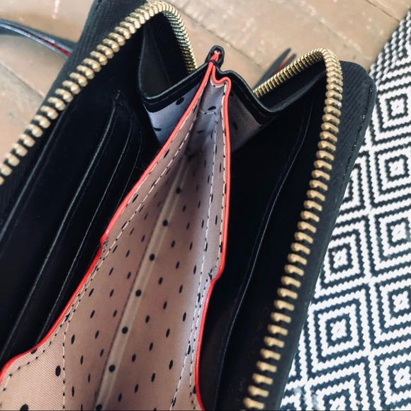 Stella & Dot Cheetah wallet- Like New! - Picture 5 of 6